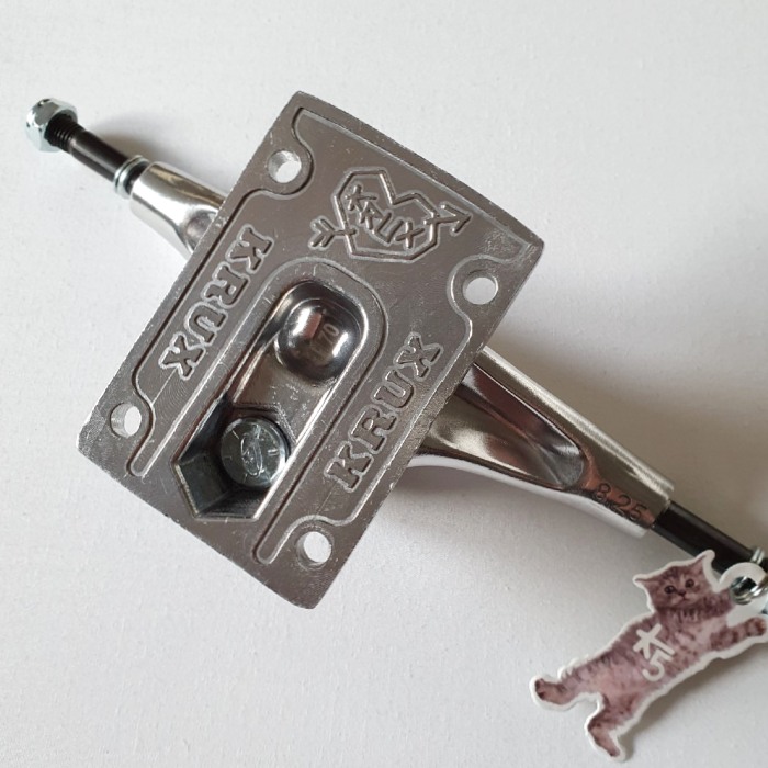 KRUX-Trucks-K5-Skateboard-Trucks-8.00-8.25-8.50-9.00-B