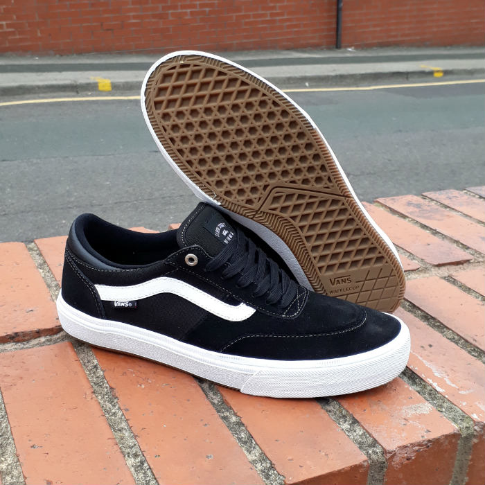 vans gilbert crockett pro 2 on feet