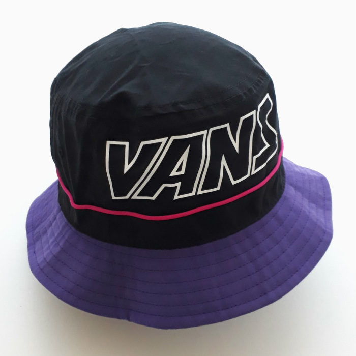 vans undertone bucket hat